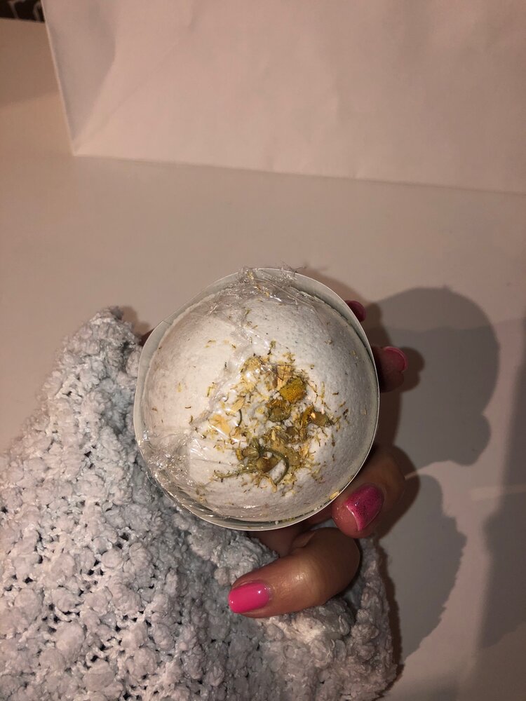 Essential Oil Bath Bomb